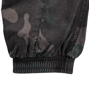 ray-vintage-trousers-dark-camo.png