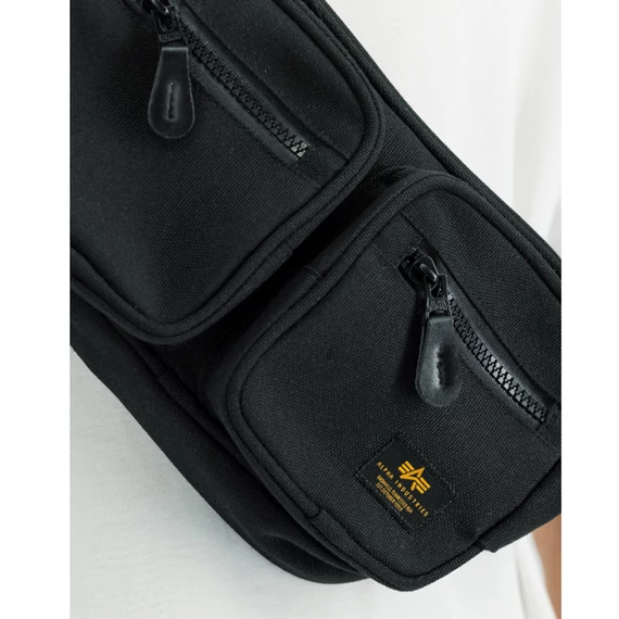 Label Waist Bag - black