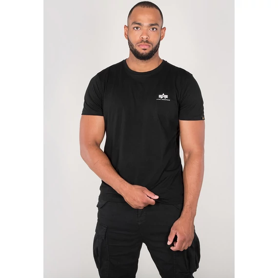 alpha-industries-basic-t-small-logo-fekete.jpg