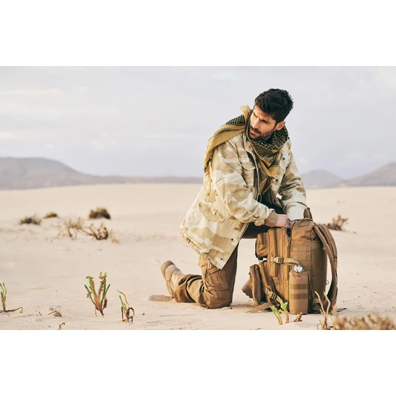 M-65 Giant - sandstorm