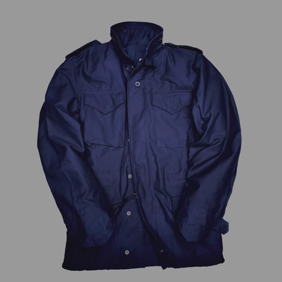 Alpha_Industries_M65_sotetkek.jpg